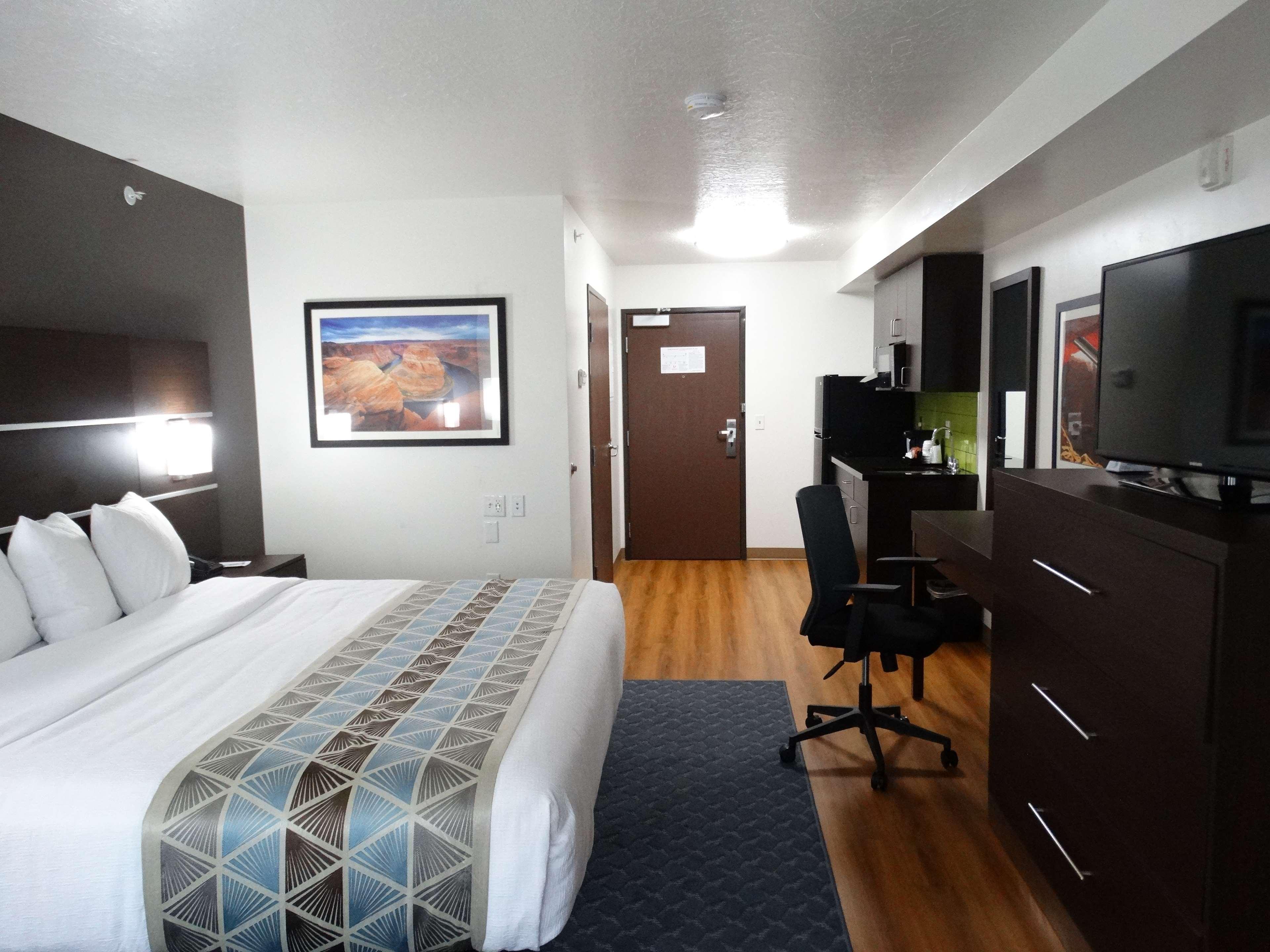 Best Western Duchesne Inn Bilik gambar