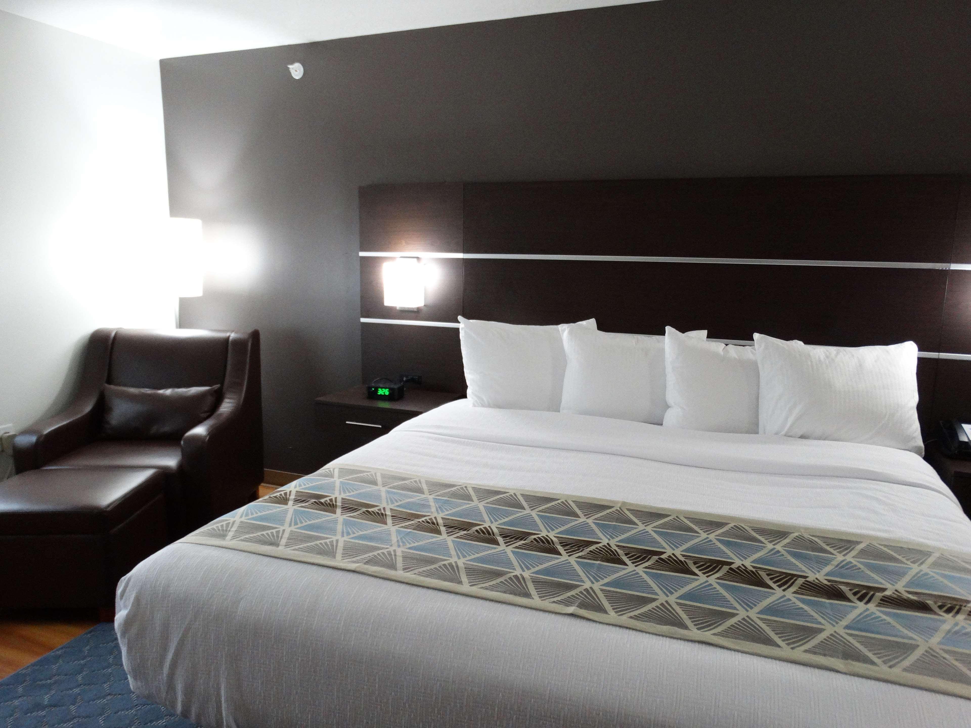 Best Western Duchesne Inn Bilik gambar
